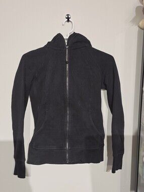 Lululemon Women’s Full Zip Jacket Black Athletic Wear Size 4
